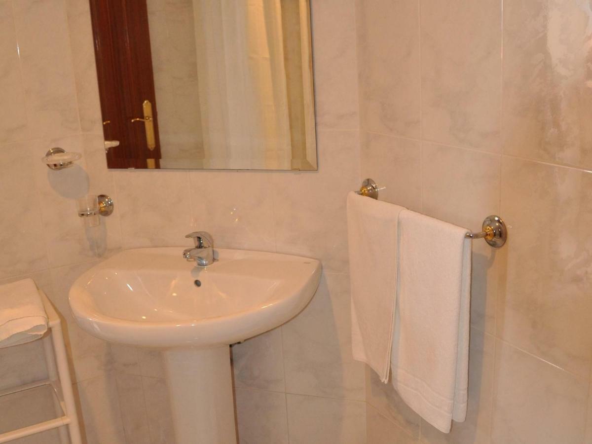 Hostal Mourelos O Grove Δωμάτιο φωτογραφία